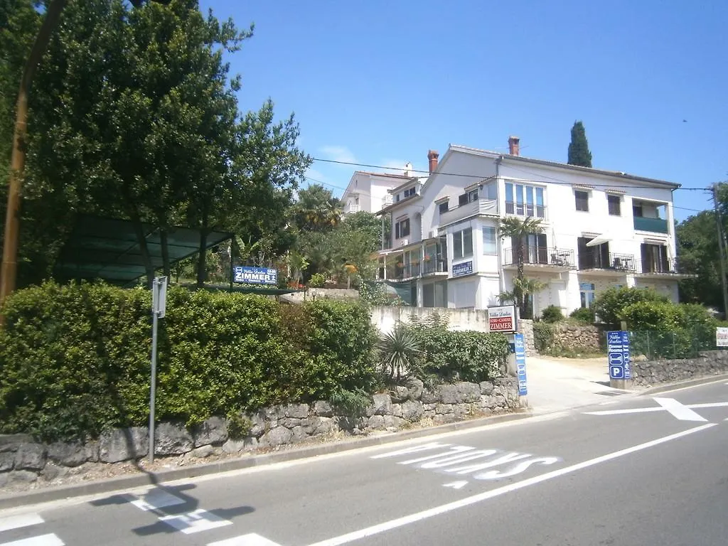 Rooms & Apartments Semic Abbázia 3*,