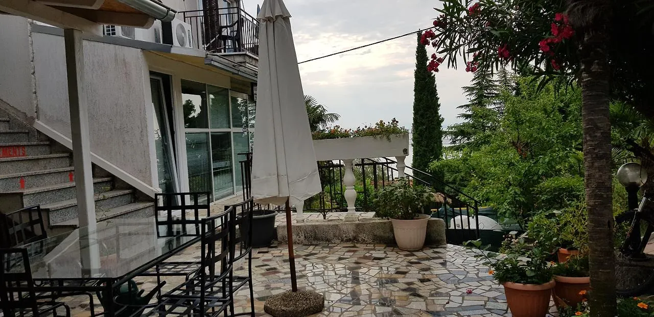 بيت ضيافة Rooms & Apartments Semic أوباتيا